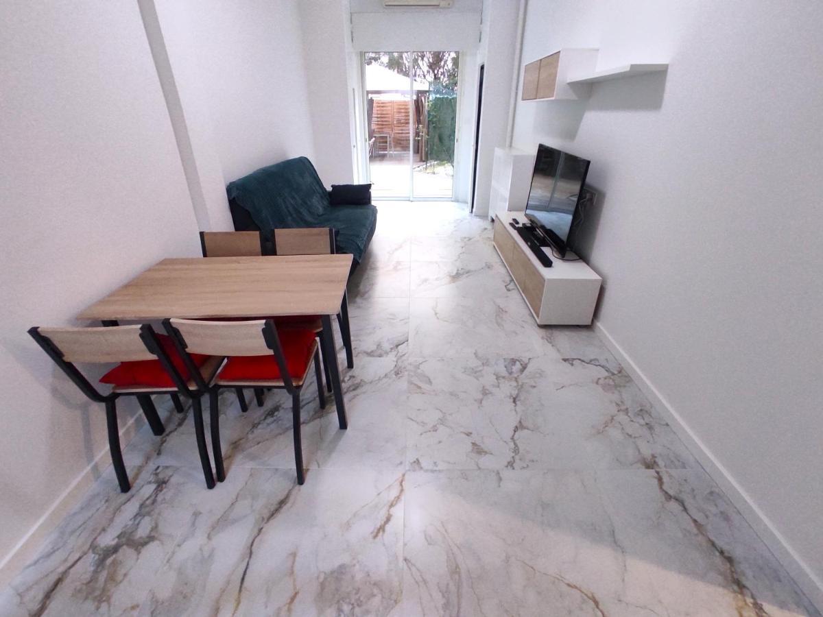 Garden Level Nearby Beach Nizza Esterno foto